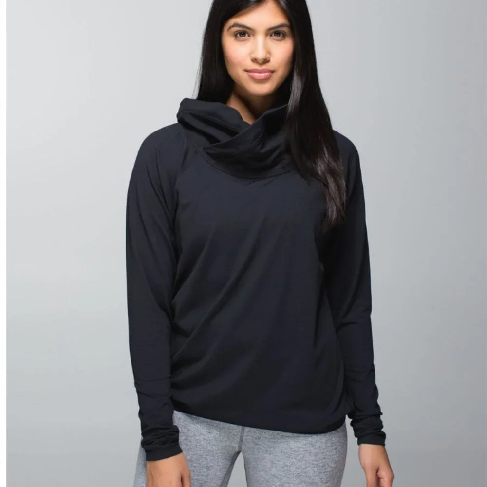 Lululemon Healthy Heart Pullover in Black Size 6